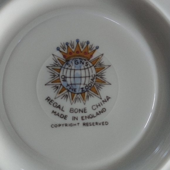 Royal Bone China "Signs of the Zodiac" Saucer Made in England - Picture 6 of 7